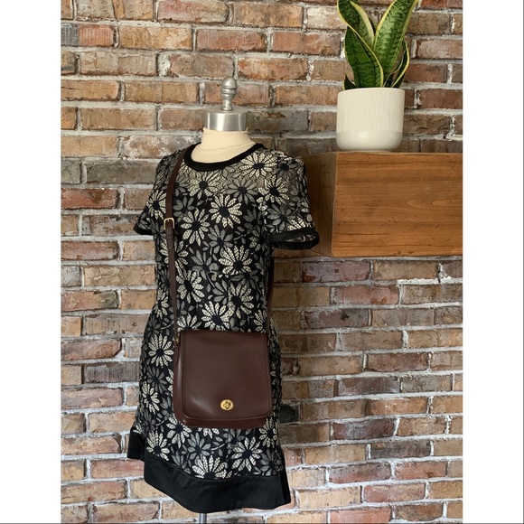 Coach Vintage Companion Flap Turnlock Shoulder Bag - Picture 2 of 8